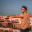 Kvůli těmto záběrům letěl Peroutka do Egypta: V prázdném hotelu mu při natáčení klipu asistovali turisti