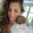 Krásná je i po probdělé noci: Alena Šeredová s dcerkou v náručí odkryla tvář bez líčidel