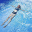 Poslední tropický den trávila v bikinách v bazénu: Moderátorka Laďka Něrgešová je po dvou dětech hubená jak lunt