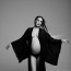 Dcera Bruce Willise Rumer těsně před porodem nafotila odvážnou těhotenskou kampaň. Snad nikdy jí to neslušelo víc!