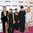 Kim Kardashian a její sestry se převlékly za jejich sexy maminku Kris. Byly jejími dokonalými klony!