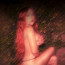 Christina Aguilera se zase svlékla a prsa skryla do dlaní: Nahotou propaguje návrat ke kořenům