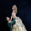 Z Popelky Čarodějkou: Blonďatá zpěvačka se nádhernou plesovou róbou nechá inspirovat i na své svatební šaty