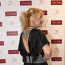 Vendula Pizingerová slaví 51. narozeniny: Na módní přehlídce předvedla v modelu s obojkem jak z SM salonu svá tetování