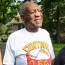První foto Billa Cosbyho (83) po propuštění z vězení. Za mřížemi strávil přes dva roky