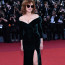 Nečekaná senzace festivalu v Cannes: Mimořádně napěchovaný dekolt sedmdesátileté herecké ikony