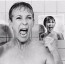 Slavná herečka si nahá zařvala ve sprše stejně jako před 55 lety její matka v legendárním hororu Psycho