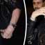 Stařecké ruce musela Madonna maskovat rukavicemi, tomu je teď konec. Jak to?