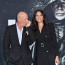 Romantika jako hrom: Bruce Willis a jeho krásná žena obnovili manželský slib. Přihlížela i Demi Moore