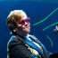 Elton John musel kvůli zdravotním problémům narychlo zrušit koncert. Fanoušci jsou v šoku