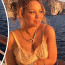 Takhle dráždí svého miliardáře: Mariah Carey si na jachtě vystačí s negližé a šperky