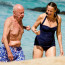 Seniorská idylka: Bývalá topmodelka (62) a její mediální magnát (87) si na dovolené prohřívali těla v plavkách