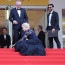 Aj ta krajta. Hellen Mirren (70) upadla na schodech v Cannes