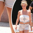 Mamina Britney Spears chtěla být sexy: V kraťounkých šortkách ale vynikla její celulitida