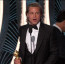 Brad Pitt dojal děkovnou řečí i DiCapria: Takhle na ni reagovala Jennifer Aniston, kterou posadili hned vedle bývalého manžela