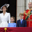 Vévodkyně Kate na královnino jubileum opět recyklovala šaty. Není divu, když jí tak sluší!