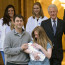 Bill Clinton je pyšným dědečkem: Tohle je jeho dvoudenní vnučka Charlotte