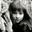 V 70. letech byla hereckou nadějí českého filmu, pak se po ní slehla zem: Budoucího manžela poznala jako 13letá