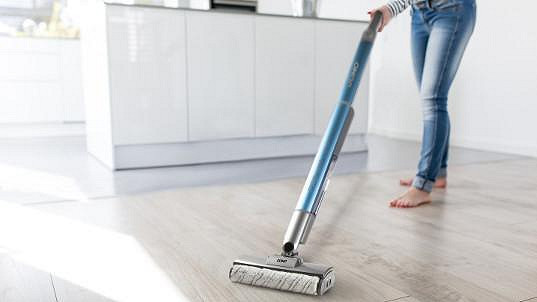 Nová generace čištění podlah – podlahové aku čističe