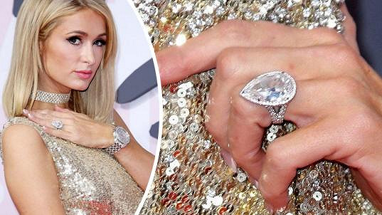 Prsten stál budoucího ženicha zhruba dva milióny dolarů. 