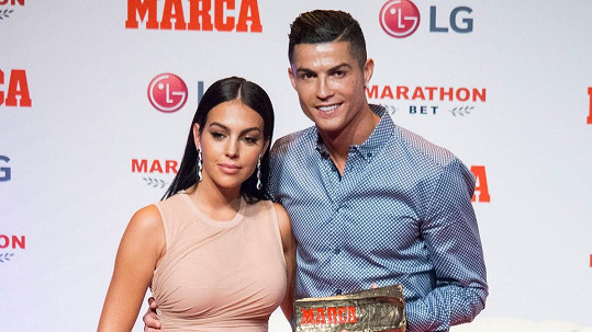 Georgina Rodriguez a Cristiano Ronaldo
