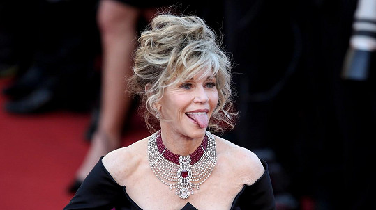 Jane Fonda prý s plastikami nadobro skoncovala. 