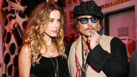Amber Heard - Že by měl konečně Johnny Depp důkaz na očištění ...