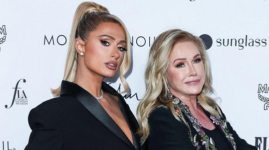 Paris Hilton naštvaly výroky její mámy Kathy.
