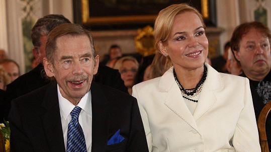 Václav Havel měl údajně před svatbou s Dagmar paralelní vztah.