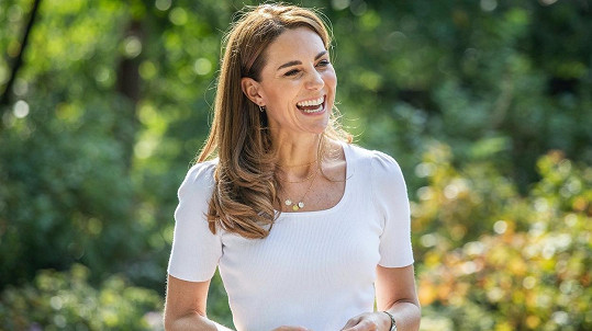 Vévodkyně Kate se nebojí své outfity recyklovat. 