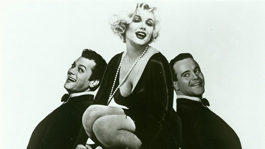 Tony Curtis, Marilyn Monroe a Jack Lemmon ve filmu Někdo to rád horké