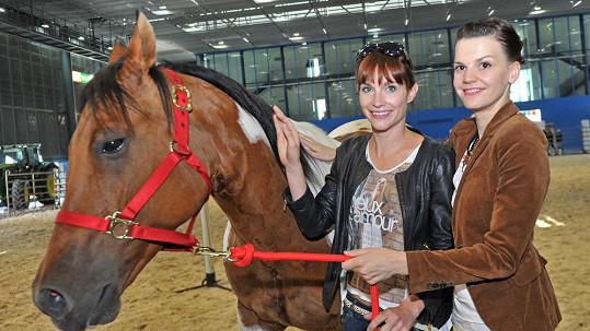 Zuzana Stavná má s koněm nepříjemný zážitek.