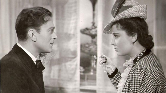 Karel Höger a Lída Baarová ve filmu Za tichých nocí (1941)
