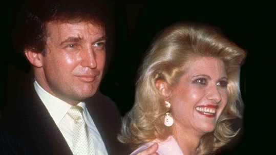 Ivana Trumpová a Donald Trump. Manželi byli mezi lety 1977-1992.