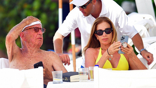 Rupert Murdoch a Ann-Lesley Smith na Barbadosu