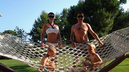 Petr Bende s rodinou na dovolené
