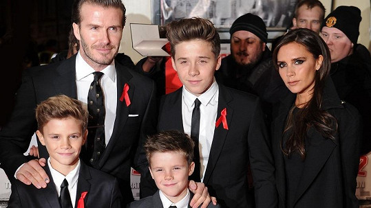 Beckhamovi budou mít letos krásné Vánoce.