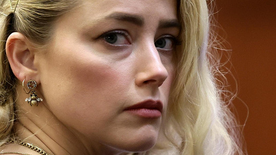 Amber Heard nakonec zaplatí exmanželovi jen malou část z původní sumy, kterou jí nařídil soud. 