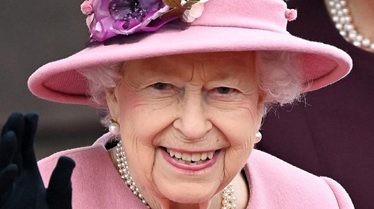 Královna Alžběta II. oslavila 96. narozeniny.