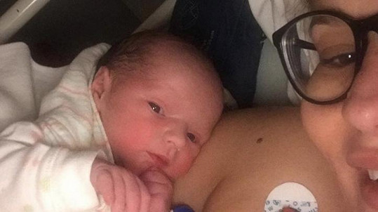 Monika Absolonová se pochlubila selfie s novorozeným synem Matoušem