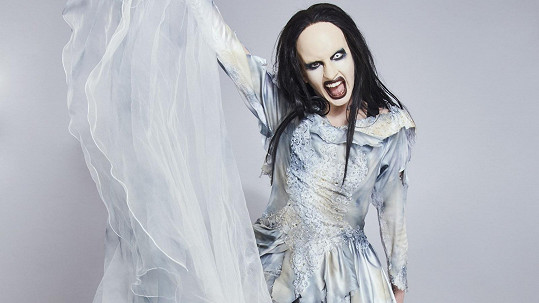 Denisa Nesvačilová jako Marilyn Manson