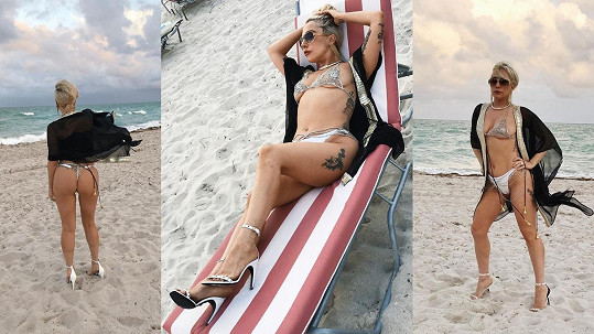 Lady Gaga a její plážové vábení.