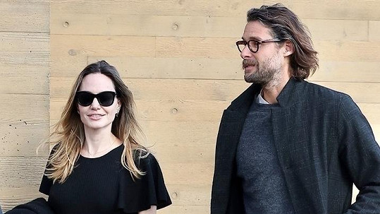 Angelina Jolie a David Mayer de Rothschild