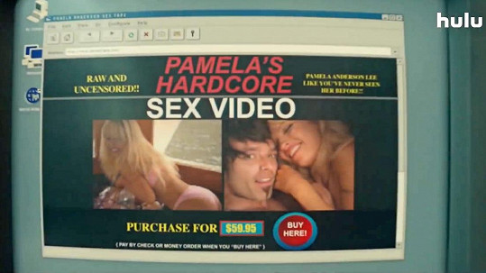 Seriál Pam a Tommy o krádeži erotické nahrávky slavné plavčice a jejího muže